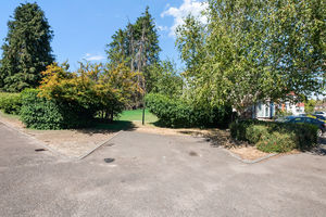 Photo 8- click for photo gallery